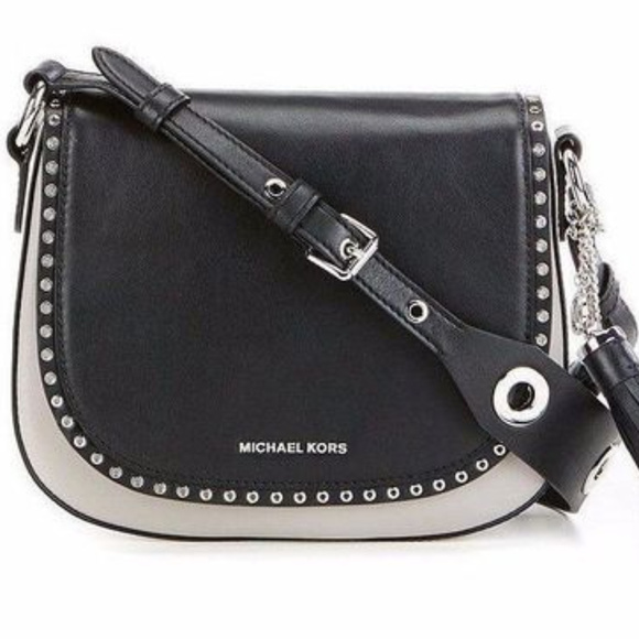 Michael Kors Handbags - 🆕 NWT Michael Kors Brooklyn Leather Saddle Bag